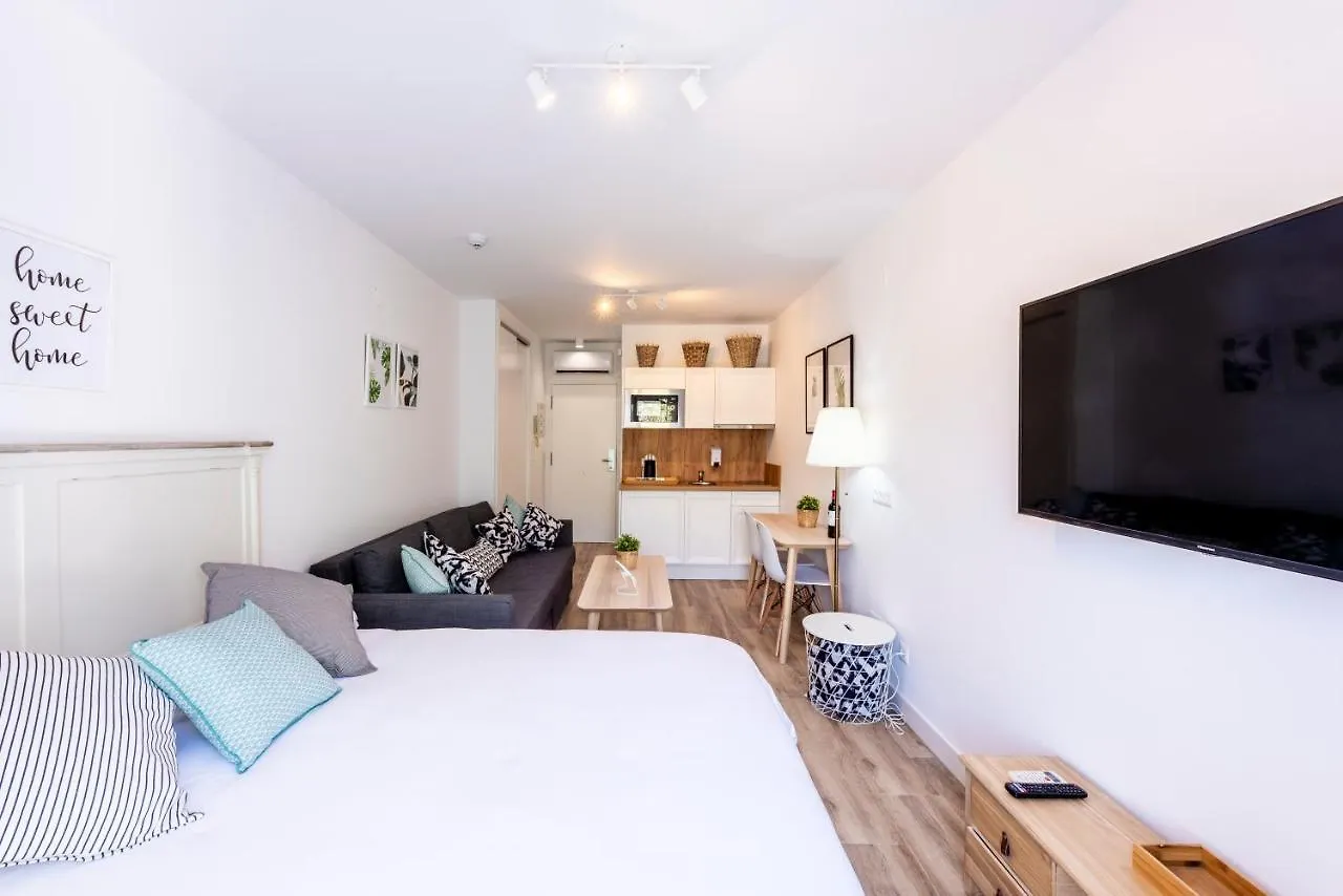 Apartamentos Toboso Plaza Nerja Aparthotel